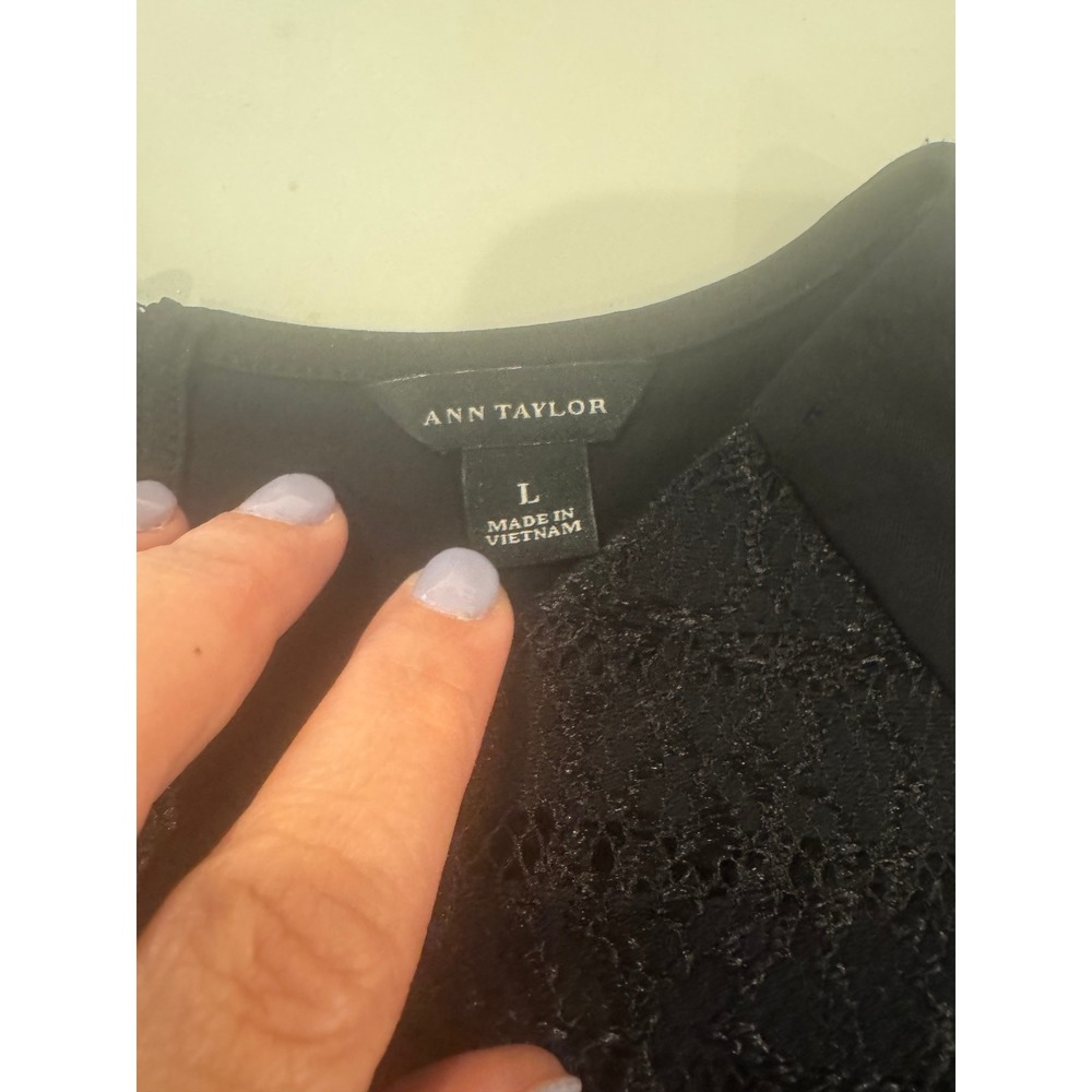 Ann Taylor Womens Black Lace Front Shimmer Long Sleeve Blouse Size L - Picture 4 of 6